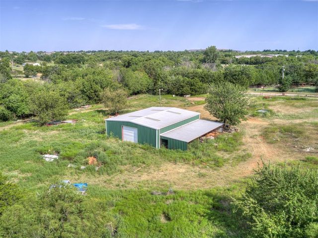 4124 E Horseshoe Lane, Moore, OK 73160