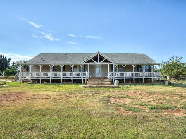 4124 E Horseshoe Lane, Moore, OK 73160