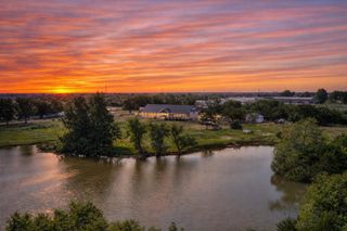 4124 E Horseshoe Lane, Moore, OK 73160