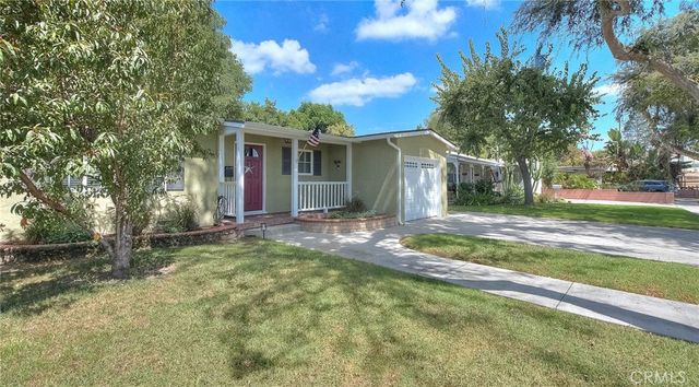 1933 W Jacaranda Place, Fullerton, CA 92833