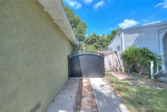 1933 W Jacaranda Place, Fullerton, CA 92833