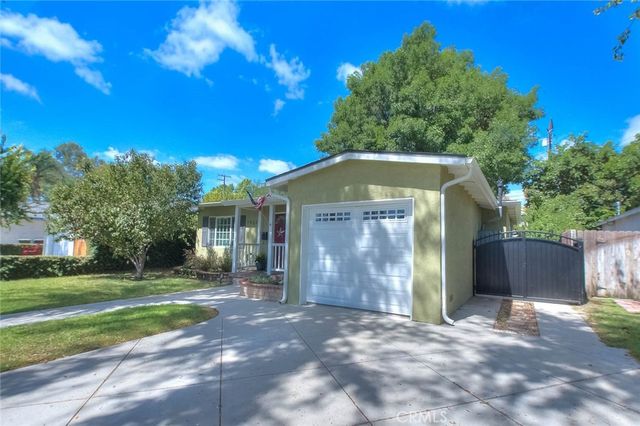 1933 W Jacaranda Place, Fullerton, CA 92833