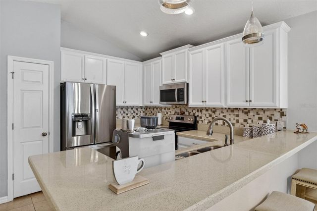 442 KESTREL DRIVE, Groveland, FL 34736