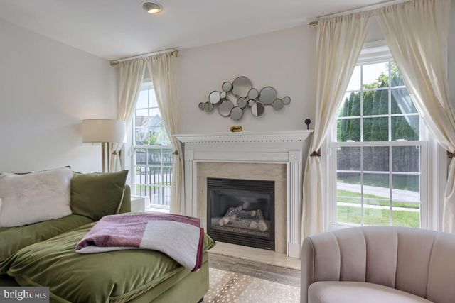 13 S LARKSPUR DR, Palmyra, PA 17078