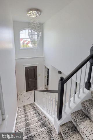 13 S LARKSPUR DR, Palmyra, PA 17078