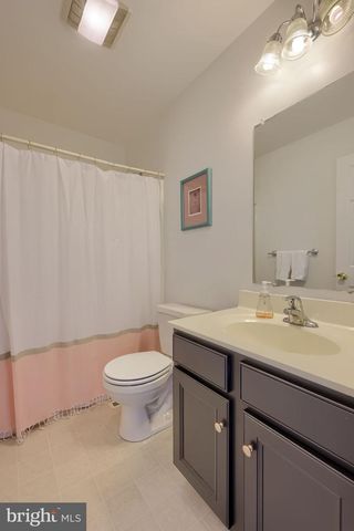 13 S LARKSPUR DR, Palmyra, PA 17078