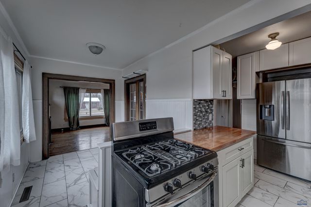 3812 W MAIN, Rapid City, SD 57702