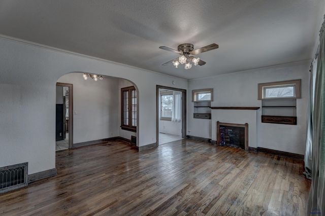 3812 W MAIN, Rapid City, SD 57702