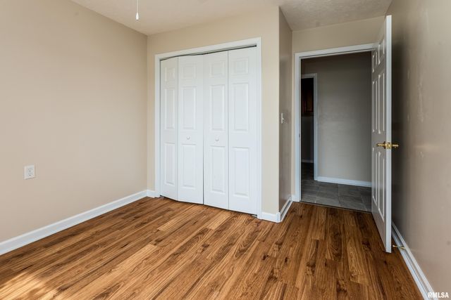 1500 APACHE Drive, Marion, IL 62959