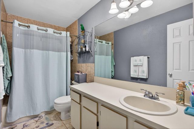 2047 Winners Circle 2047, North Lauderdale, FL 33068