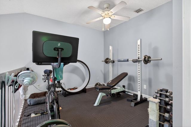 2047 Winners Circle 2047, North Lauderdale, FL 33068