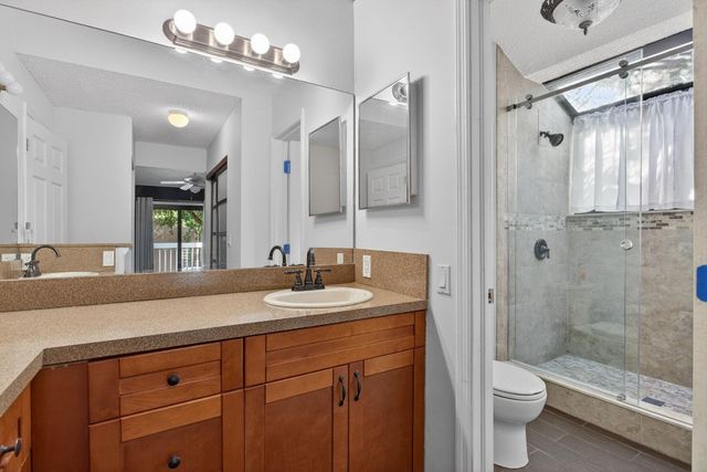 2047 Winners Circle 2047, North Lauderdale, FL 33068