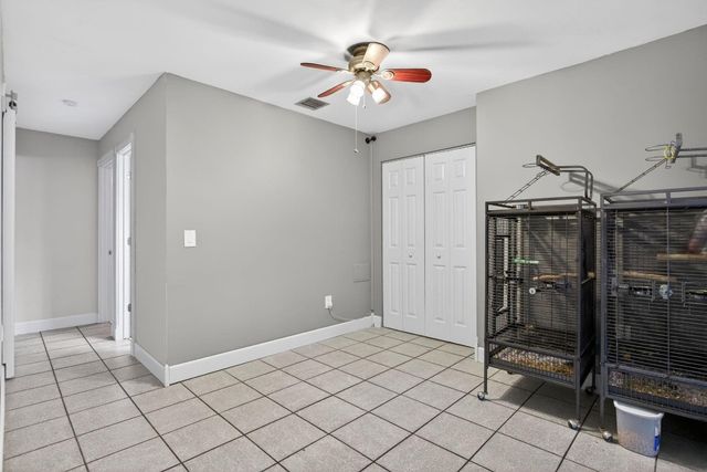 2047 Winners Circle 2047, North Lauderdale, FL 33068