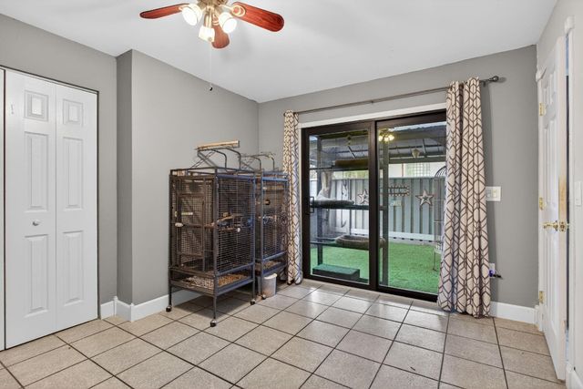 2047 Winners Circle 2047, North Lauderdale, FL 33068