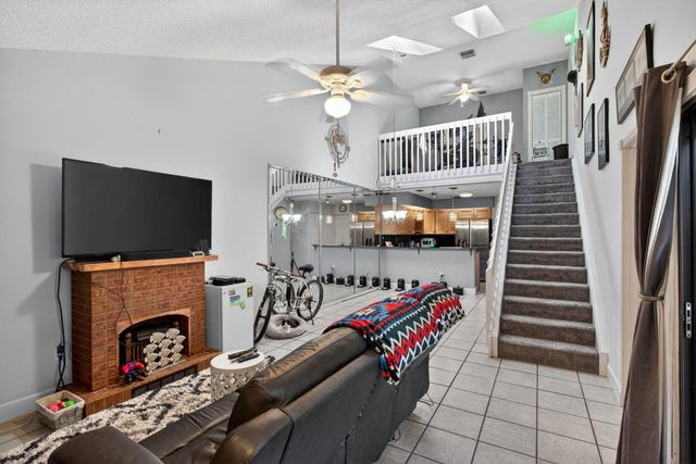 2047 Winners Circle 2047, North Lauderdale, FL 33068