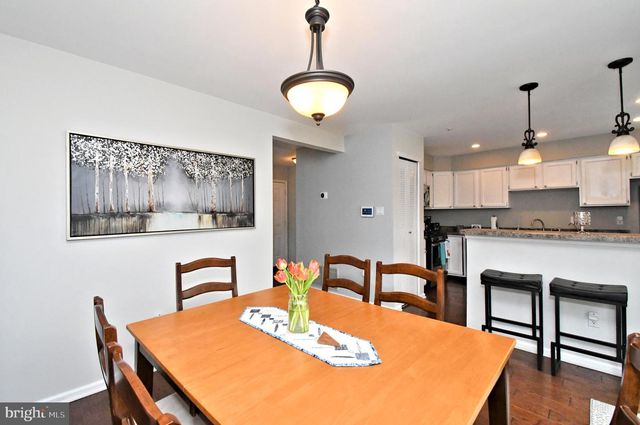 32 SKYVIEW WAY, Newtown, PA 18940