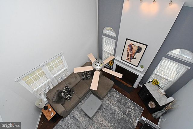 32 SKYVIEW WAY, Newtown, PA 18940