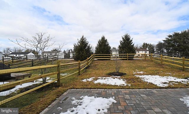 32 SKYVIEW WAY, Newtown, PA 18940