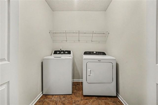 977 Sunny Glenn Court, Lawrenceville, GA 30043