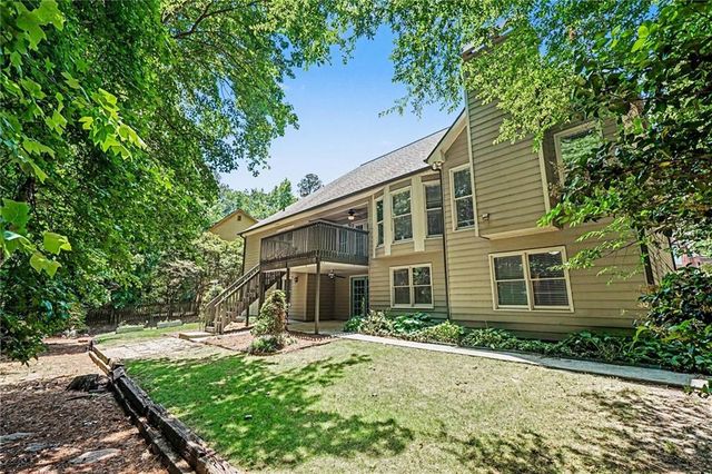 977 Sunny Glenn Court, Lawrenceville, GA 30043