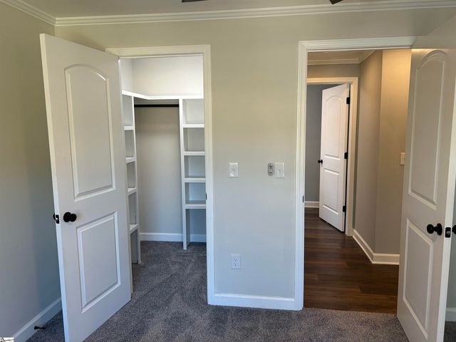 226 Lakewood Drive, Clinton, SC 29325