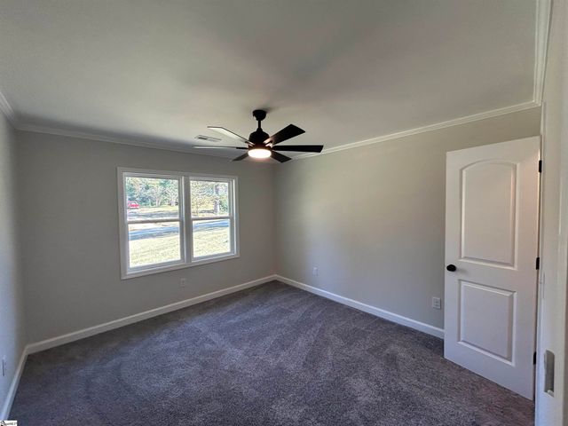 226 Lakewood Drive, Clinton, SC 29325