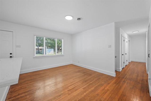 2251 Hartline Drive, Dallas, TX 75228