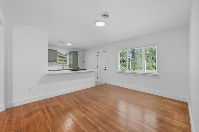 2251 Hartline Drive, Dallas, TX 75228