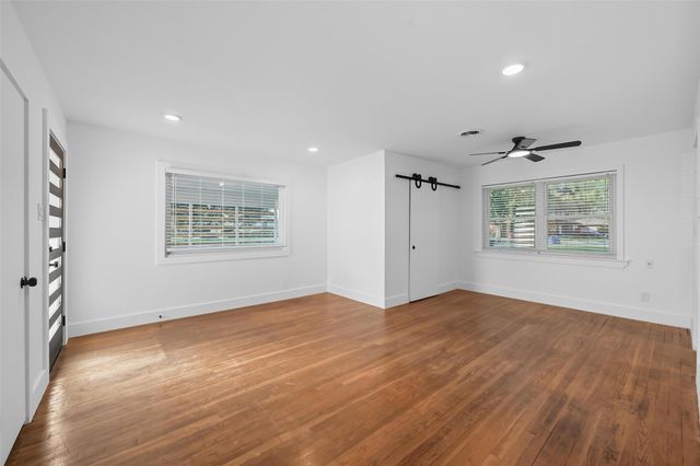 2251 Hartline Drive, Dallas, TX 75228