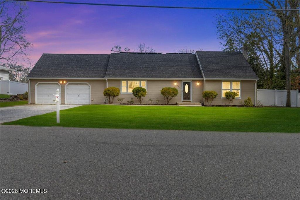 353 Constitution Drive, Forked River, NJ 08731