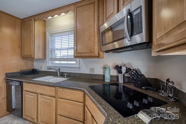 2553 Genes Loop, Morganton, NC 28655