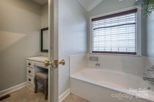 2553 Genes Loop, Morganton, NC 28655