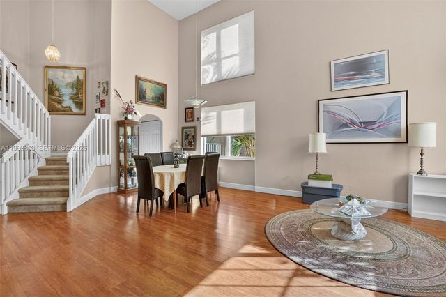 16419 Sapphire Pl, Weston, FL 33331