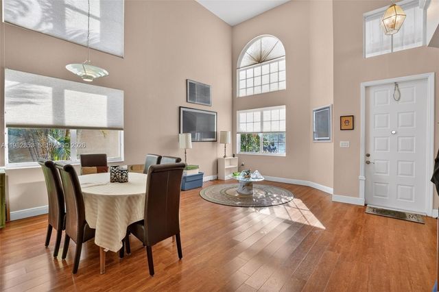 16419 Sapphire Pl, Weston, FL 33331