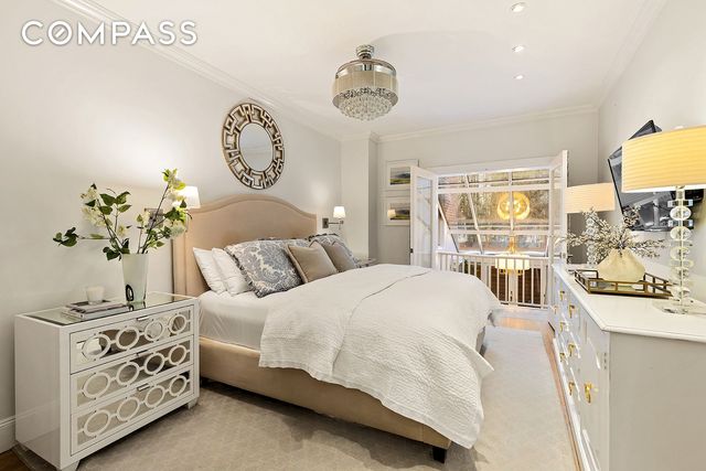 14 E 68th Street B, New York City, NY 10065