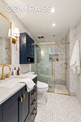 14 E 68th Street B, New York City, NY 10065