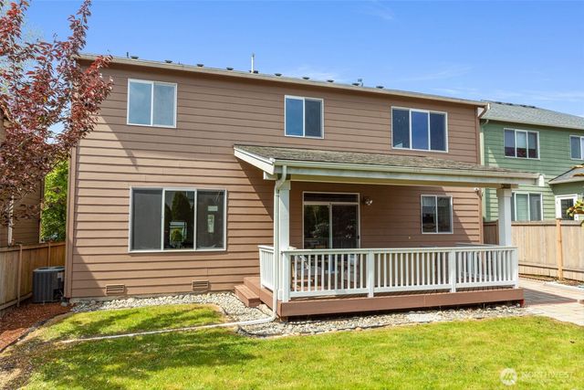 19728 77th Place NE, Kenmore, WA 98028