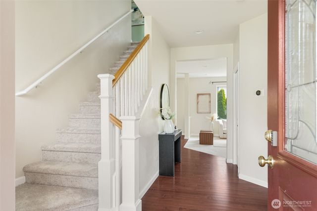 19728 77th Place NE, Kenmore, WA 98028