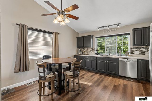 14631 Kansas Avenue, Omaha, NE 68116