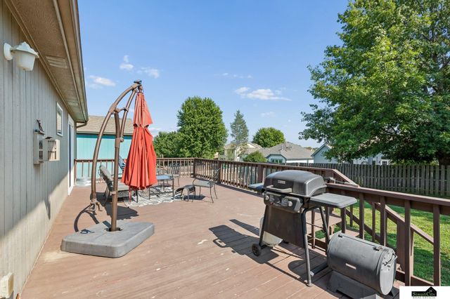 14631 Kansas Avenue, Omaha, NE 68116