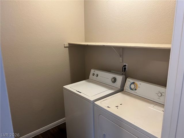 7873 Blue Brook Drive, Las Vegas, NV 89147
