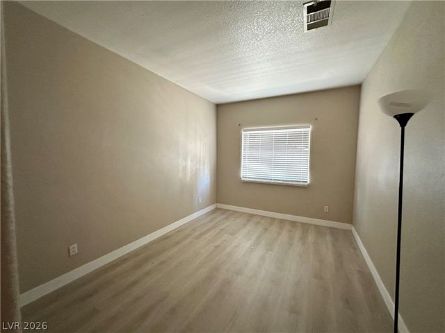 7873 Blue Brook Drive, Las Vegas, NV 89147