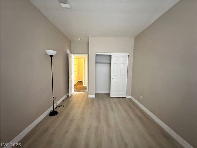 7873 Blue Brook Drive, Las Vegas, NV 89147