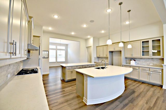 2220 Airport DR, Leander, TX 78641