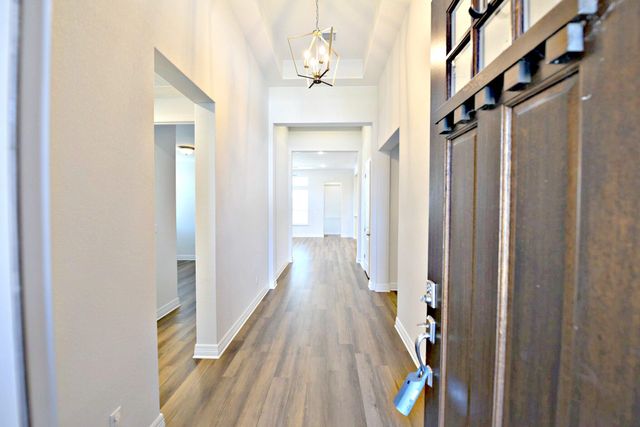 2220 Airport DR, Leander, TX 78641