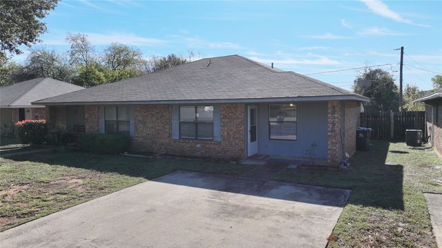 2546 Windy Pine Lane, Arlington, TX 76015