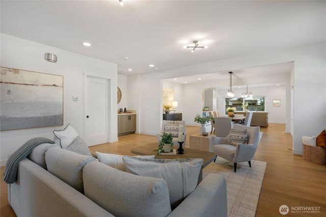 10317 Sand Point Way NE, Seattle, WA 98125