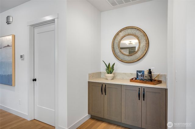 10317 Sand Point Way NE, Seattle, WA 98125