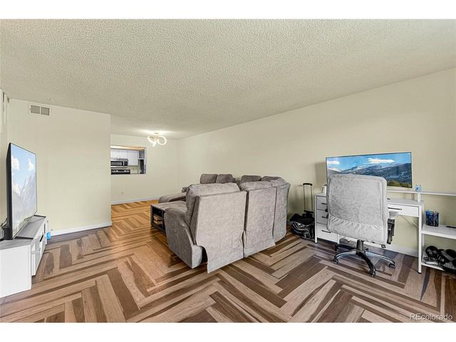 3550 S Harlan St 119, Denver, CO 80235