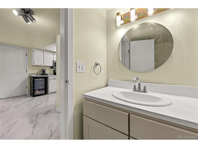 3550 S Harlan St 119, Denver, CO 80235